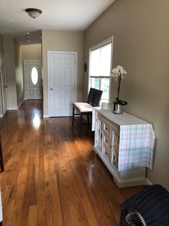 58 Deepdale Road Worcester, MA 01606 - Photo 5 of 11 Gallery Image 5