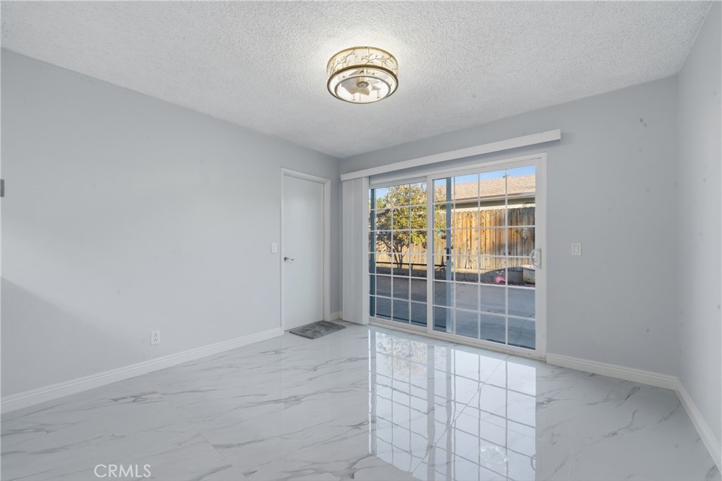 6255 Mitchell Avenue Riverside, CA 92505 - Photo 5 of 54