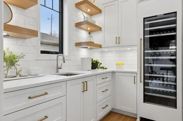 $2,234,900 | 1967 Sheridan Avenue South, Minneapolis, MN 55405