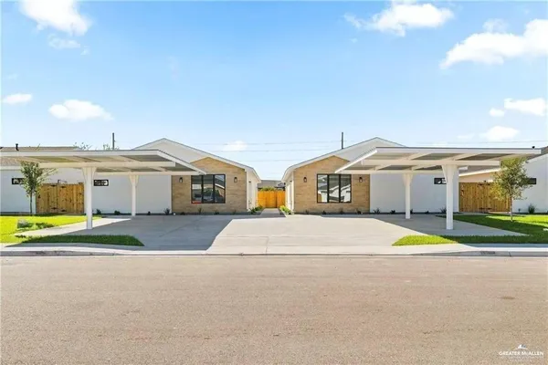 $1,250 | 2105 East Viviana Street, Unit 2, Edinburg, TX 78542