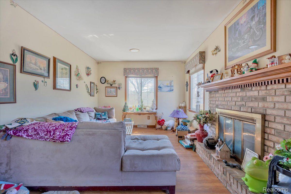 3495 South Fenton Road Holly, MI 48442 - Photo 12 of 25 Gallery Image 12
