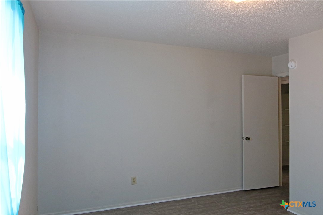 2406 Boyd Avenue Killeen, TX 76543 - Photo 14 of 22 a view of cabinets
