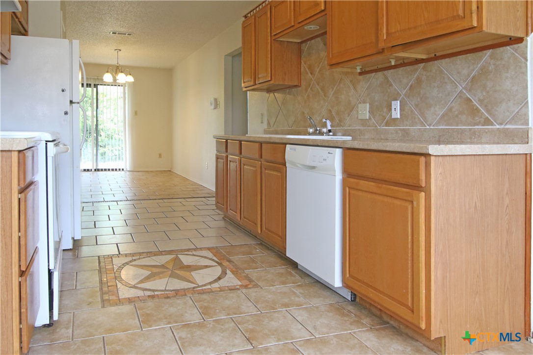 2406 Boyd Avenue Killeen, TX 76543 - Photo 10 of 22