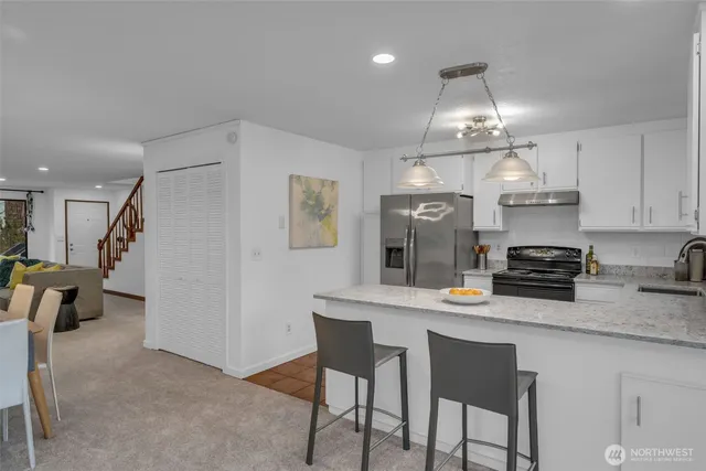 $597,000 | 816 North 175th Street, Unit 2, Shoreline, WA 98133