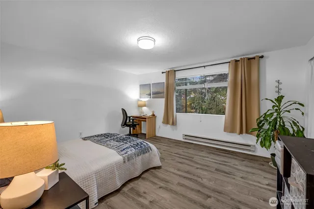 $597,000 | 816 North 175th Street, Unit 2, Shoreline, WA 98133