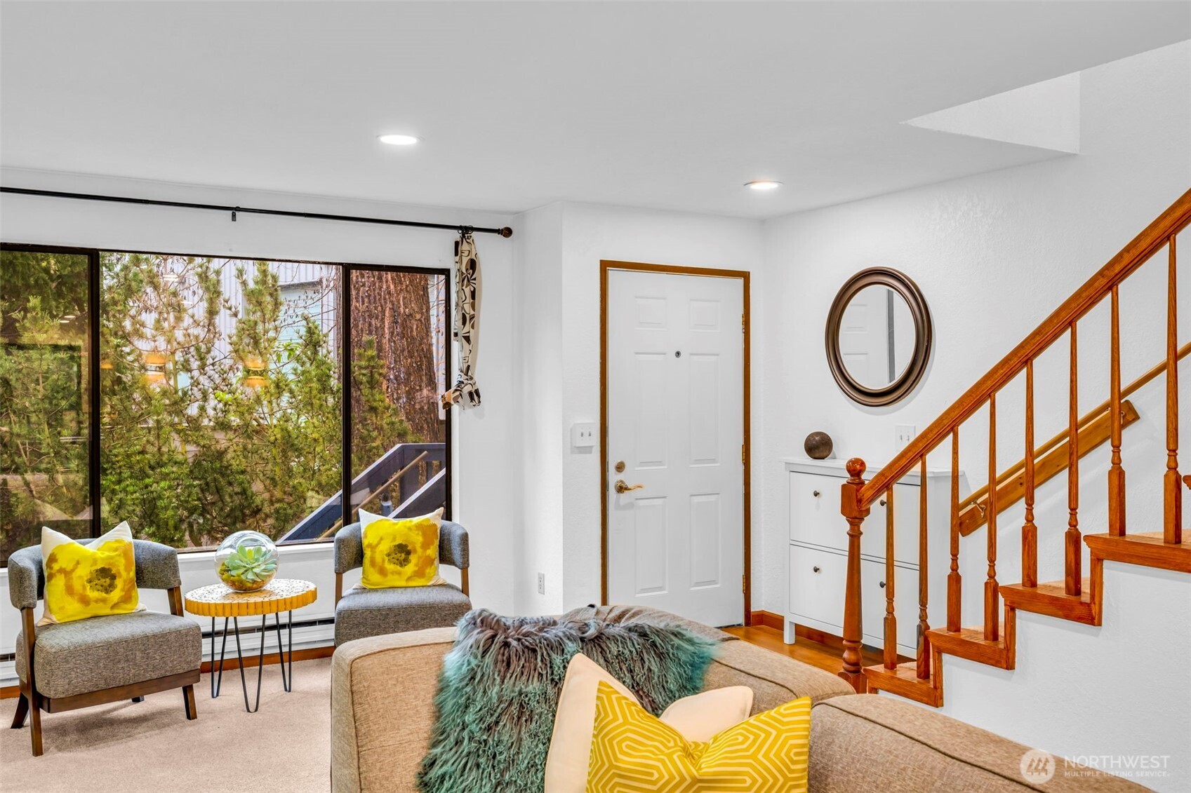 816 North 175th Street, Unit 2 Shoreline, WA 98133 - Photo 4 of 40