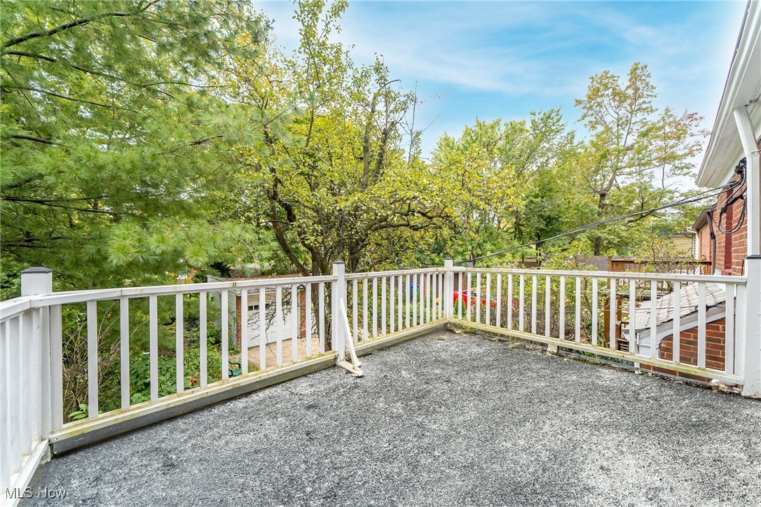 3635 Strathavon Road Cleveland, OH 44120 - Photo 38 of 44 Patio