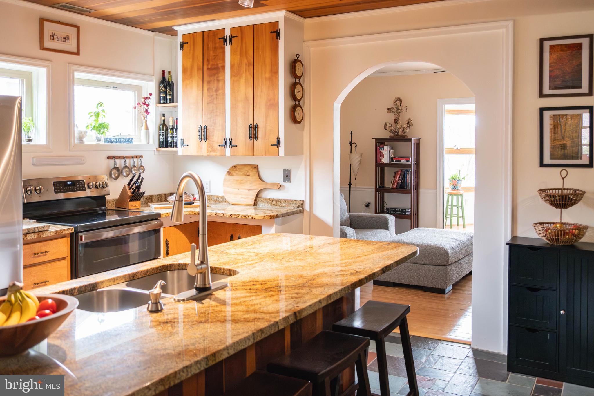 6029 Loreley Beach Road White Marsh, MD 21162 - Photo 3 of 44 Granite counters, SS appliances