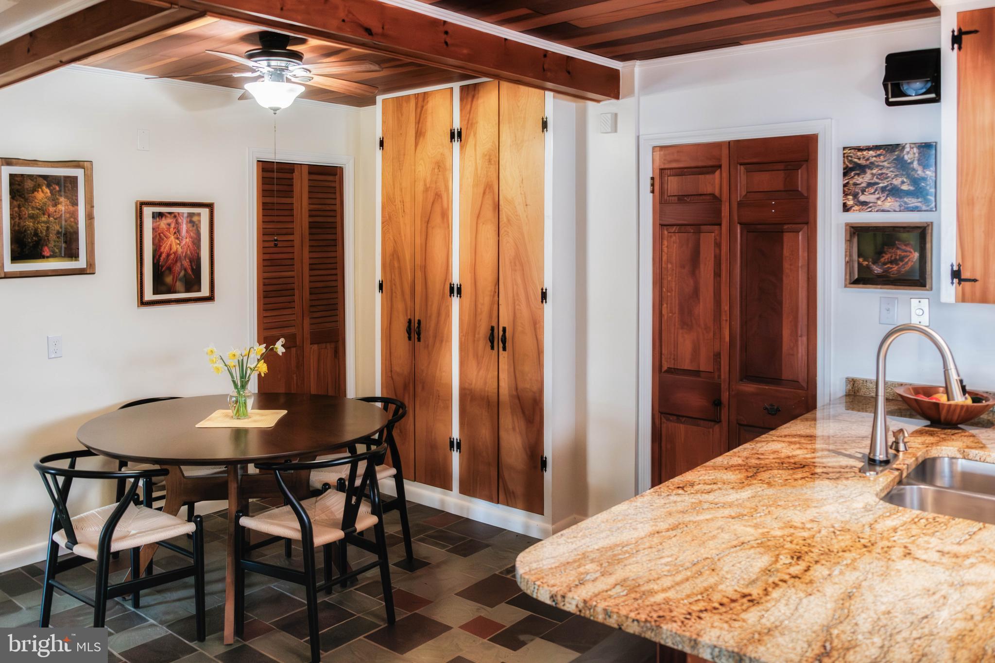 6029 Loreley Beach Road White Marsh, MD 21162 - Photo 4 of 44