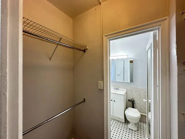 $1,495 | 434 West Wellington Avenue, Unit 503, Chicago, IL 60657