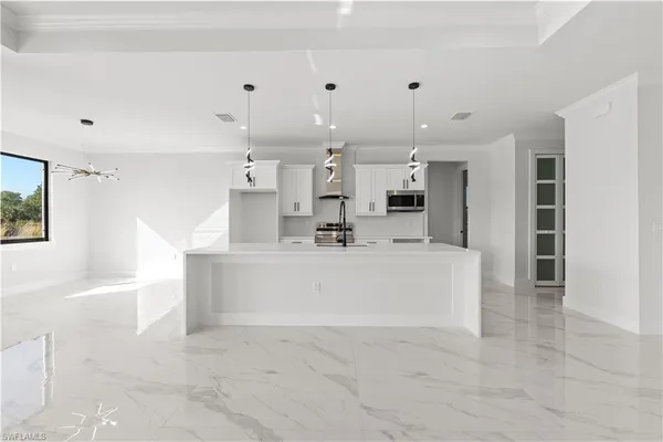 $549,900 | 3432 4th Avenue Southeast, Naples, FL 34117