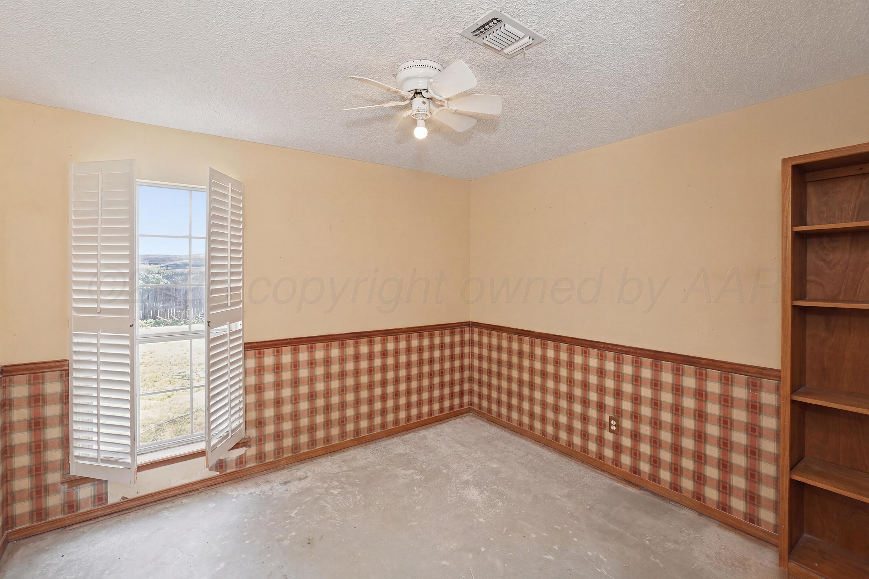 1001 Sterling Drive Amarillo, TX 79110 - Photo 17 of 25 16-2nd Bedroom-Empty