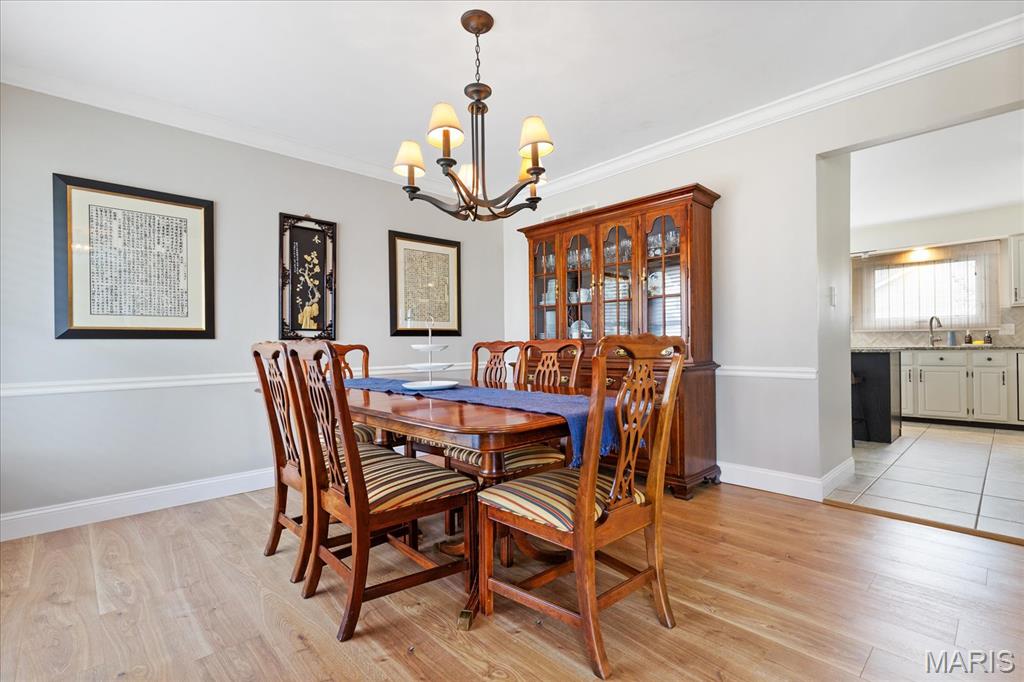 1462 Carriage Bridge Trail Ballwin, MO 63021 - Photo 15 of 40