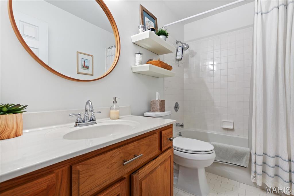 1462 Carriage Bridge Trail Ballwin, MO 63021 - Photo 33 of 40