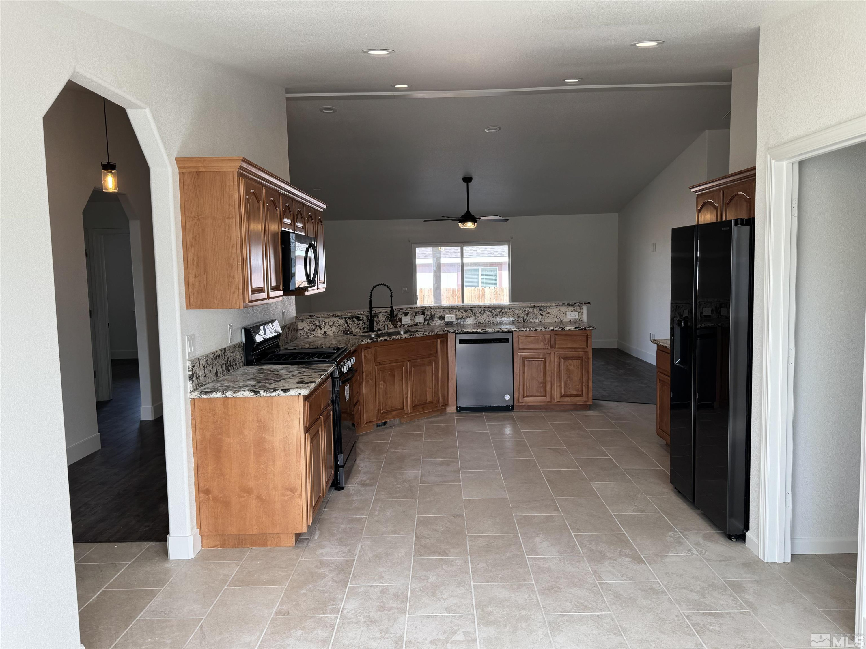 794 Megan Way Fallon, NV 89406 - Photo 2 of 16 Photo 2