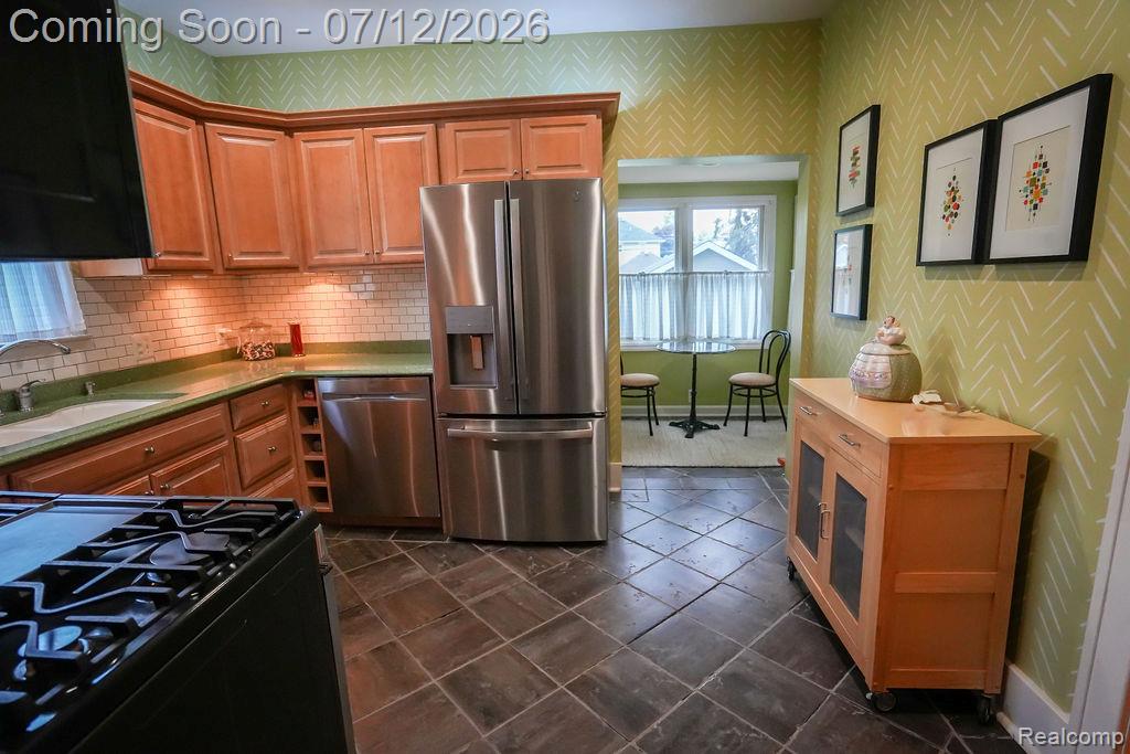 545 Eureka Road Wyandotte, MI 48192 - Photo 21 of 58 Wyandotte(22of85)copy.jpg