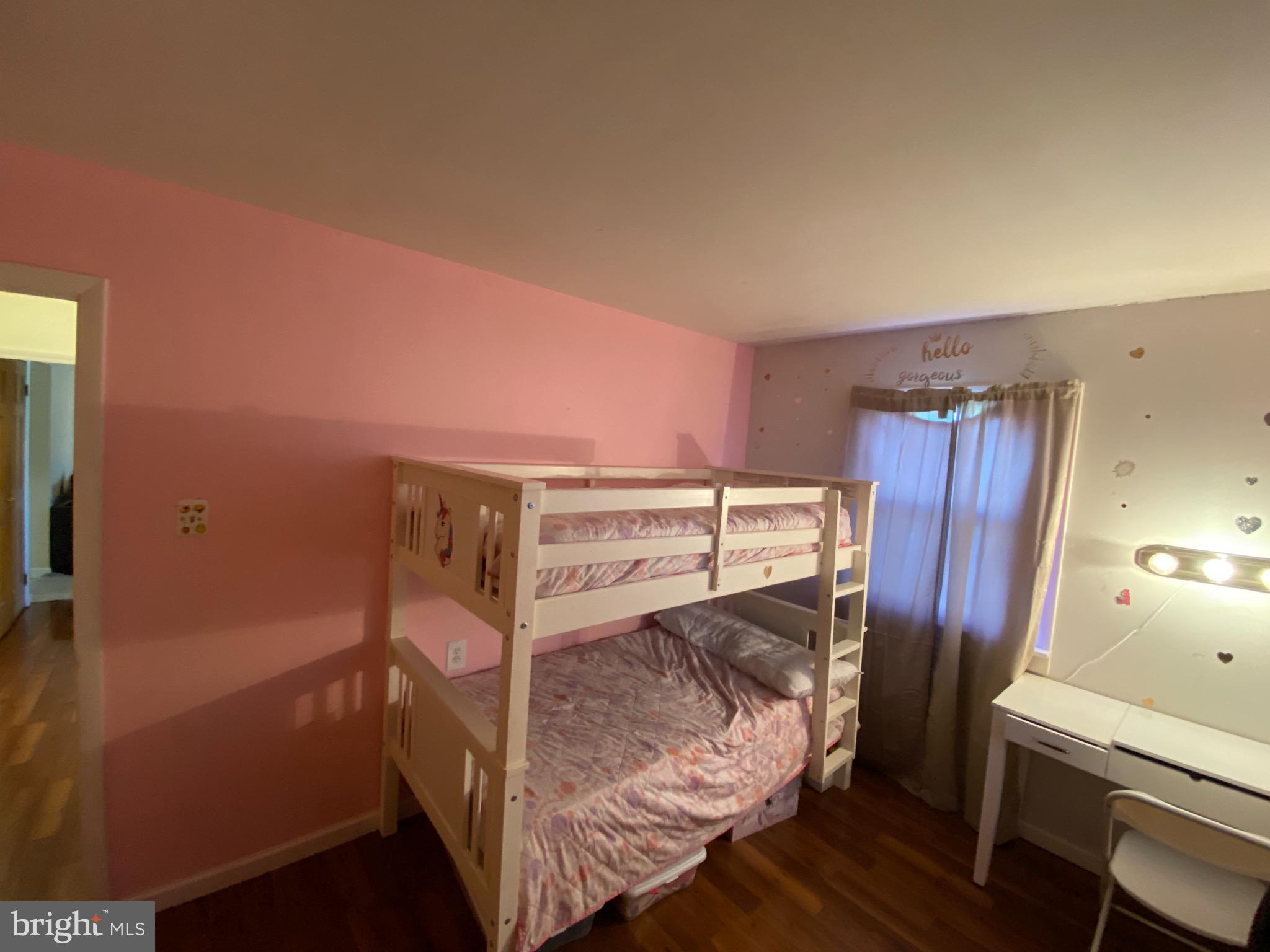 424 Pershing Boulevard Reading, PA 19607 - Photo 16 of 34