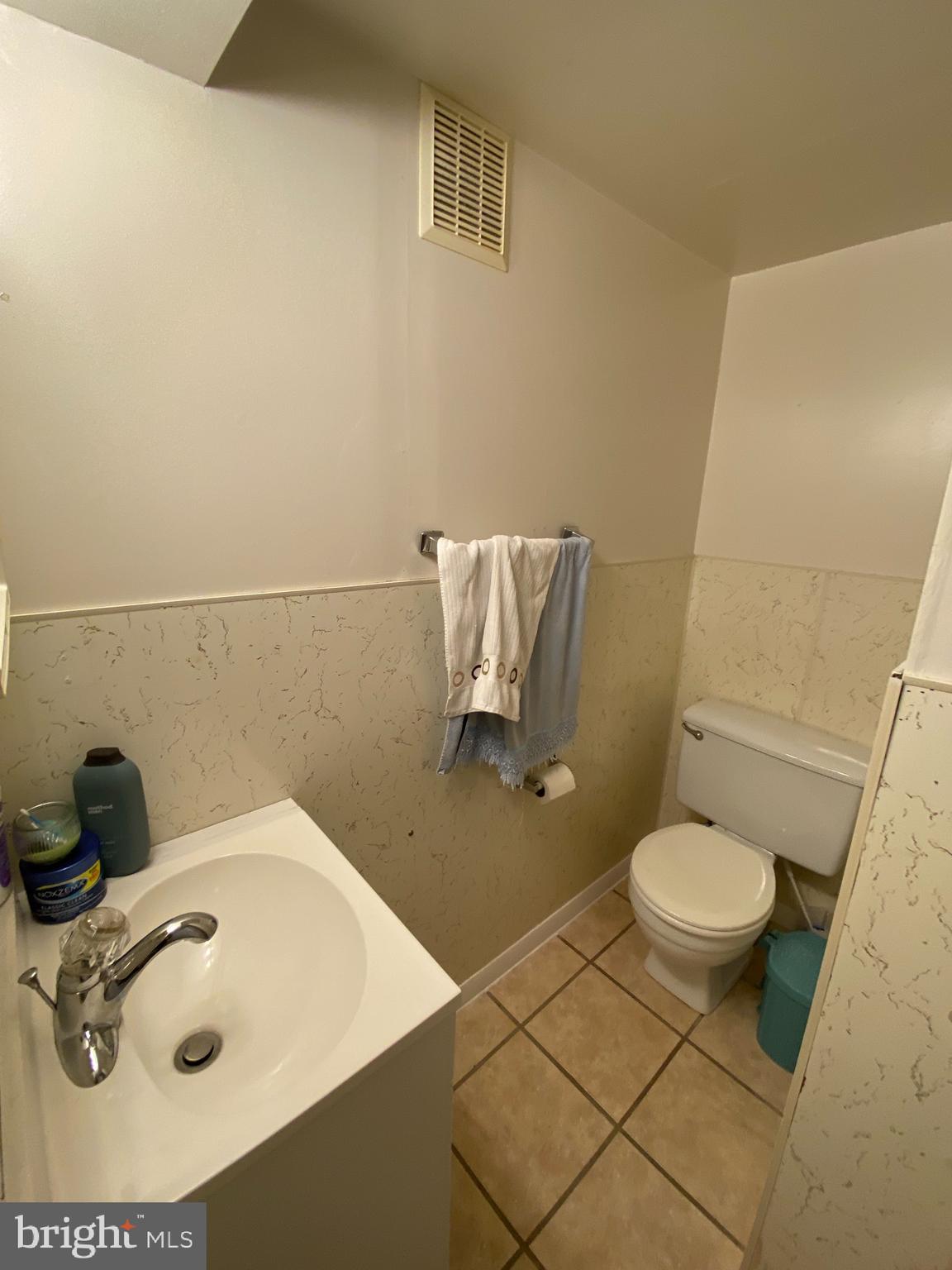 424 Pershing Boulevard Reading, PA 19607 - Photo 26 of 34
