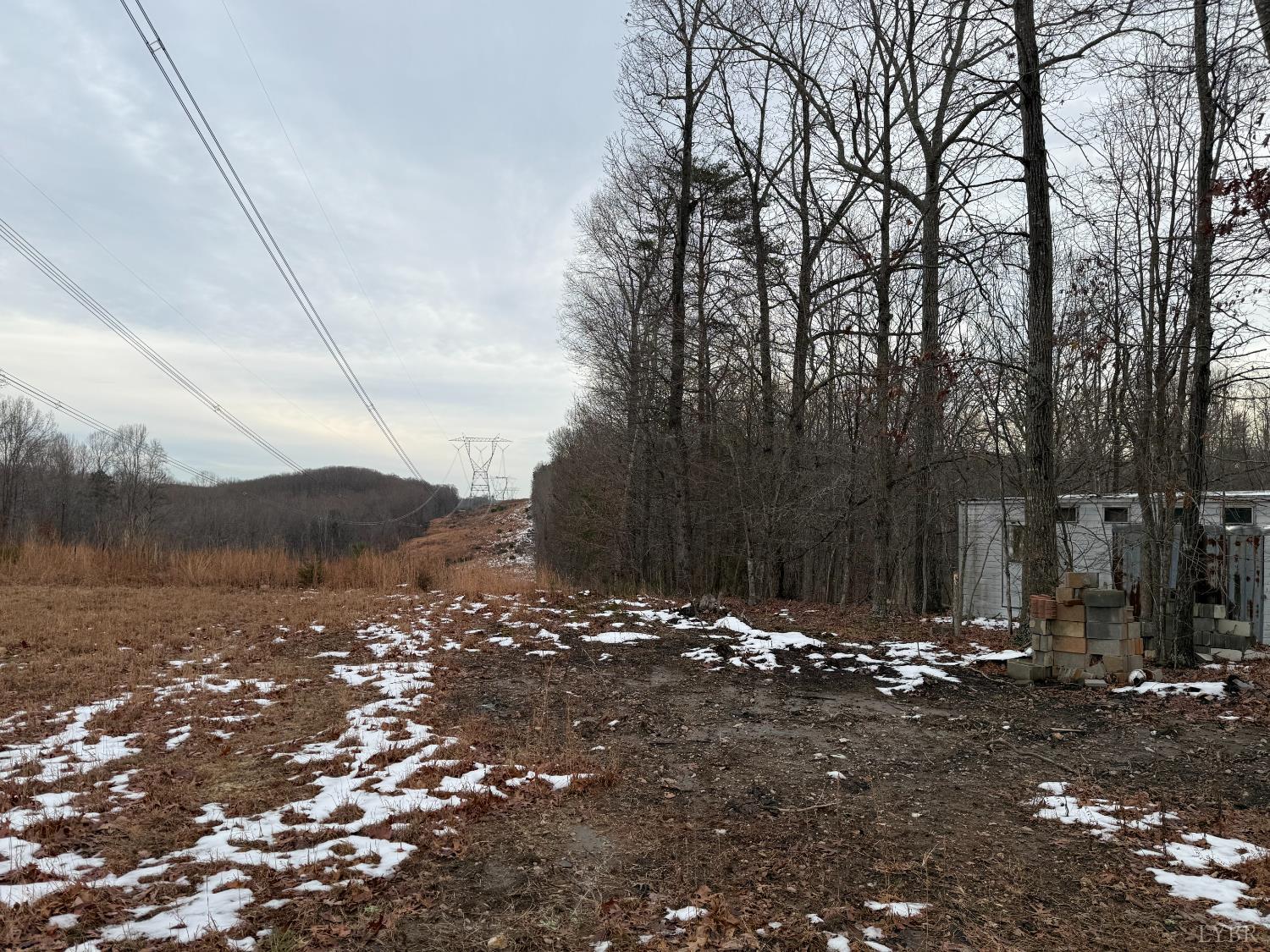 271 Candlemakers Lane Rustburg, VA 24588 - Photo 18 of 31 a view of outdoor space with green space