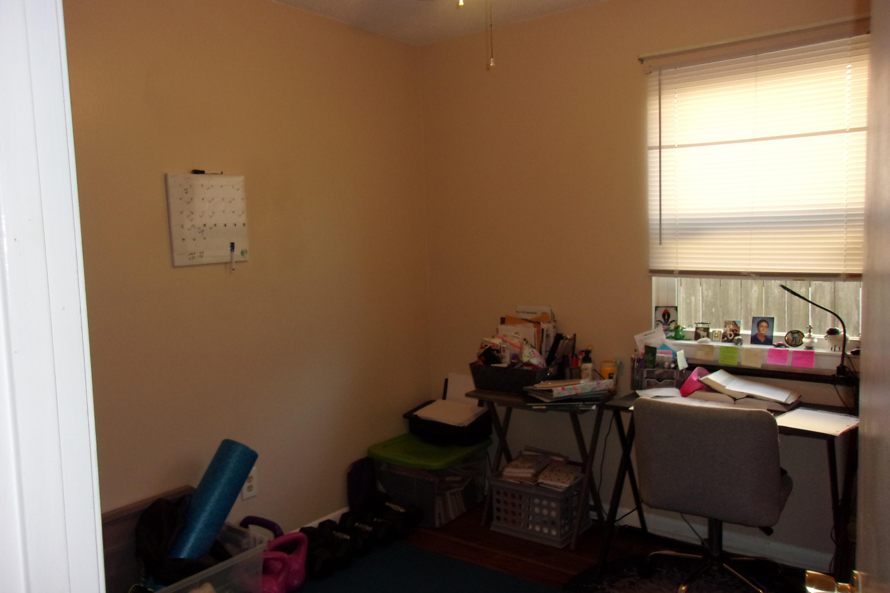 93 Cutter Lane Shalimar, FL 32579 - Photo 5 of 10 a living room with furniture and a window