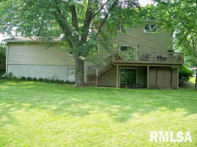 5220 Coachman Road Bettendorf, IA 52722 - Photo 2 of 9