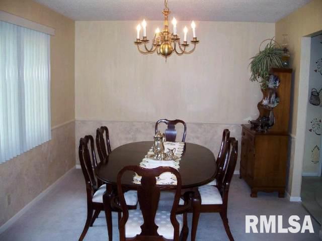 5220 Coachman Road Bettendorf, IA 52722 - Photo 6 of 9