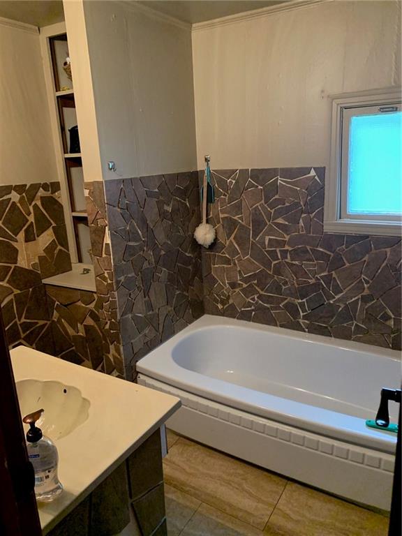 3201 Heights Road Aliquippa, PA 15001 - Photo 13 of 18 Gallery Image 13