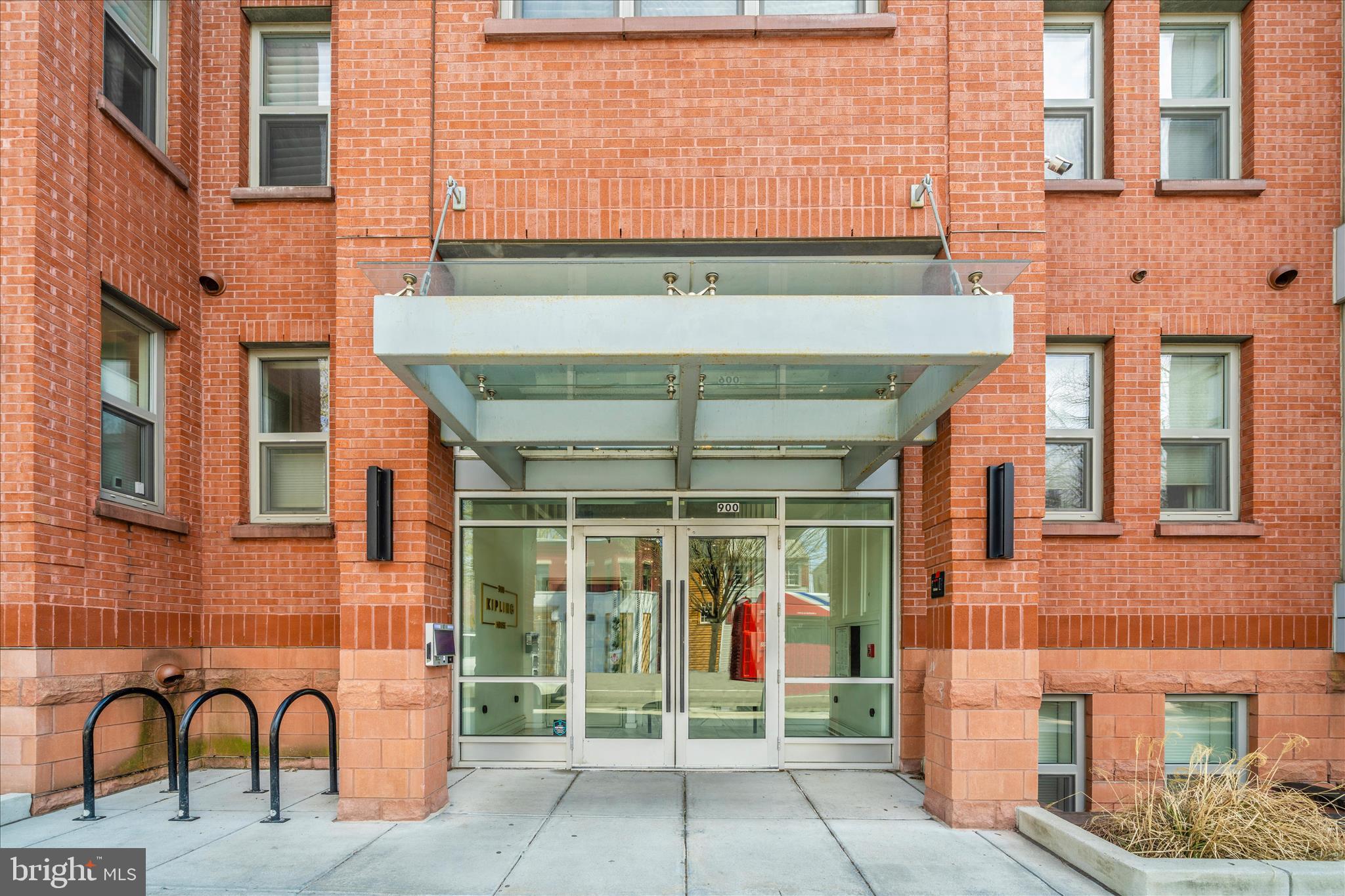 900 11th Street Southeast, Unit 203 Washington, DC 20003 - Photo 21 of 36 11th st entrance