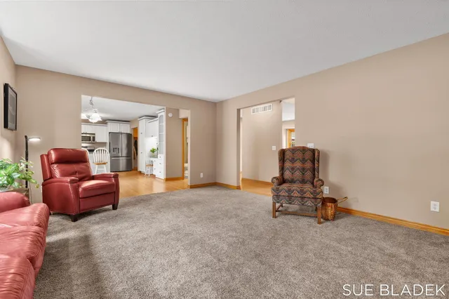 $645,000 | 6814 Dale Court, Fennville, MI 49408