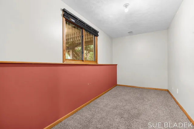 $645,000 | 6814 Dale Court, Fennville, MI 49408