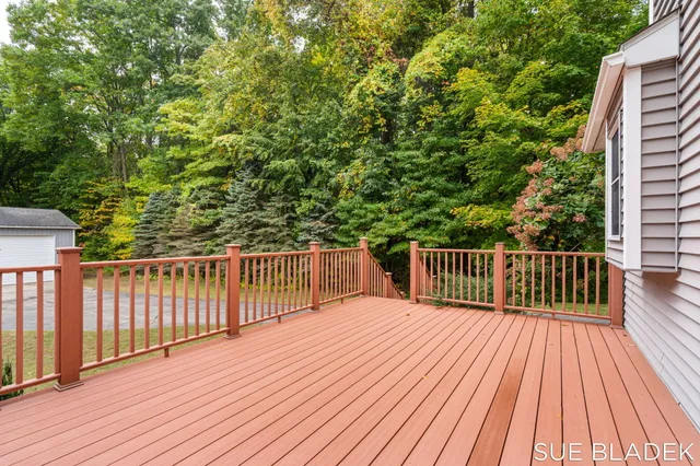 $645,000 | 6814 Dale Court, Fennville, MI 49408