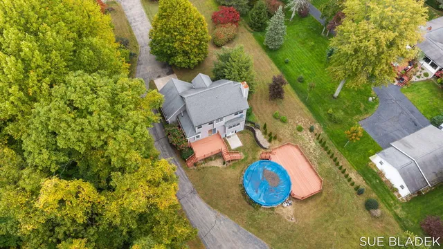 $645,000 | 6814 Dale Court, Fennville, MI 49408