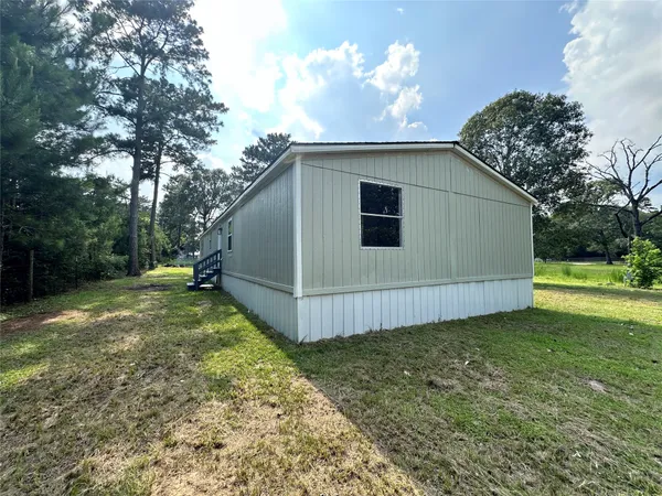 $159,900 | 1190 County Road 3260, Colmesneil, TX 75938