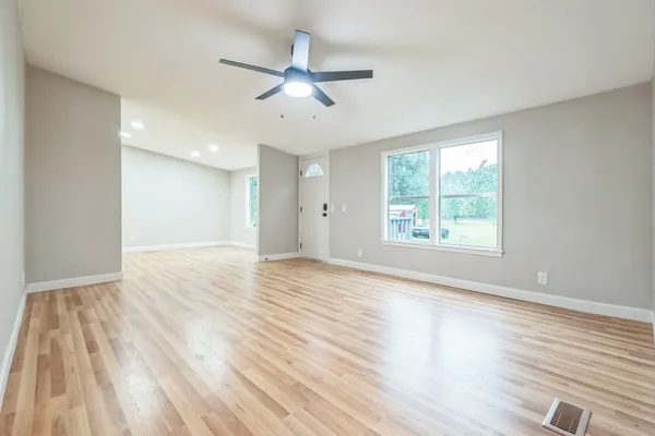 $159,900 | 1190 County Road 3260, Colmesneil, TX 75938