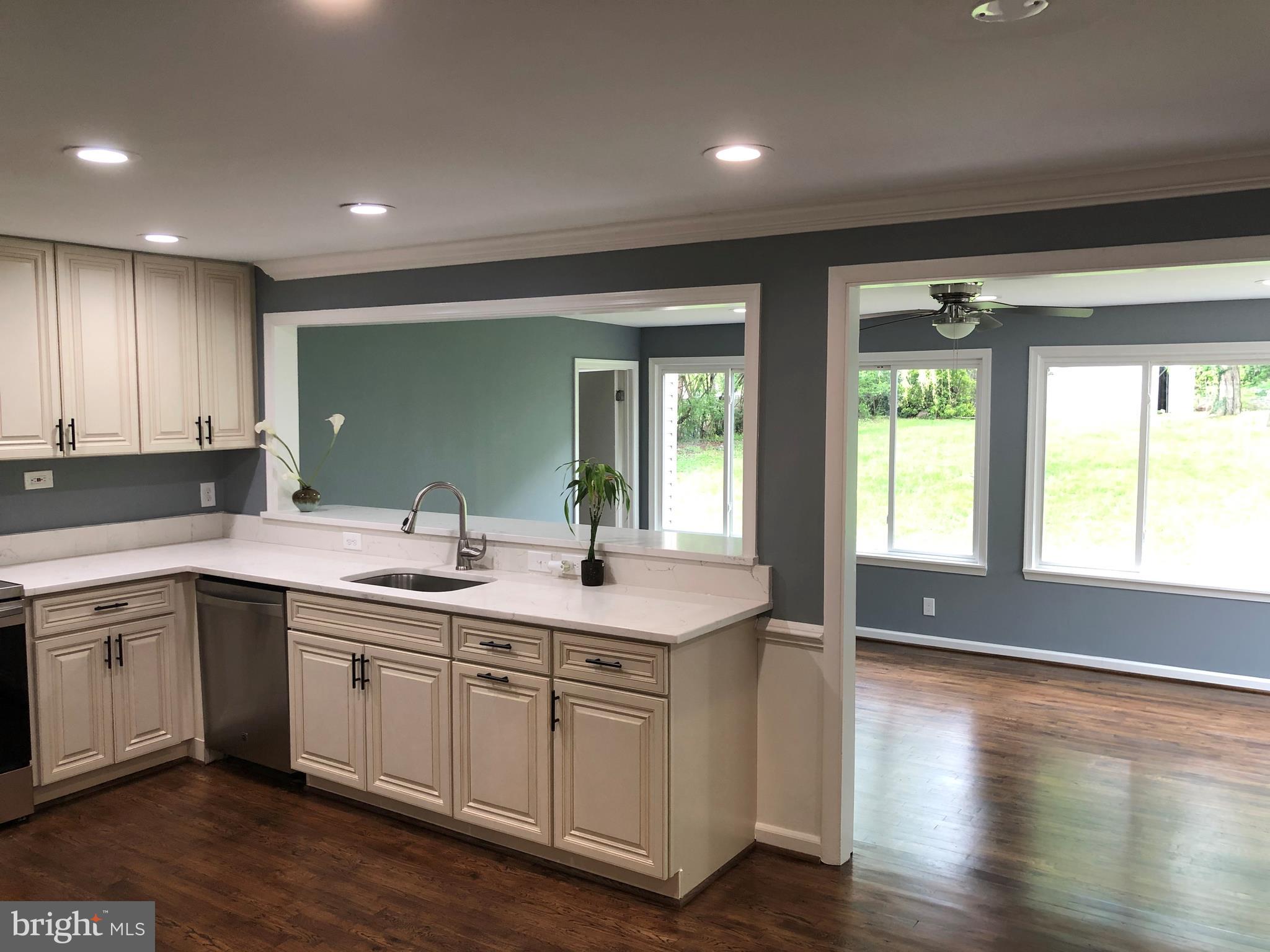 124 Magnolia Road Sterling, VA 20164 - Photo 14 of 55 Gallery Image 14