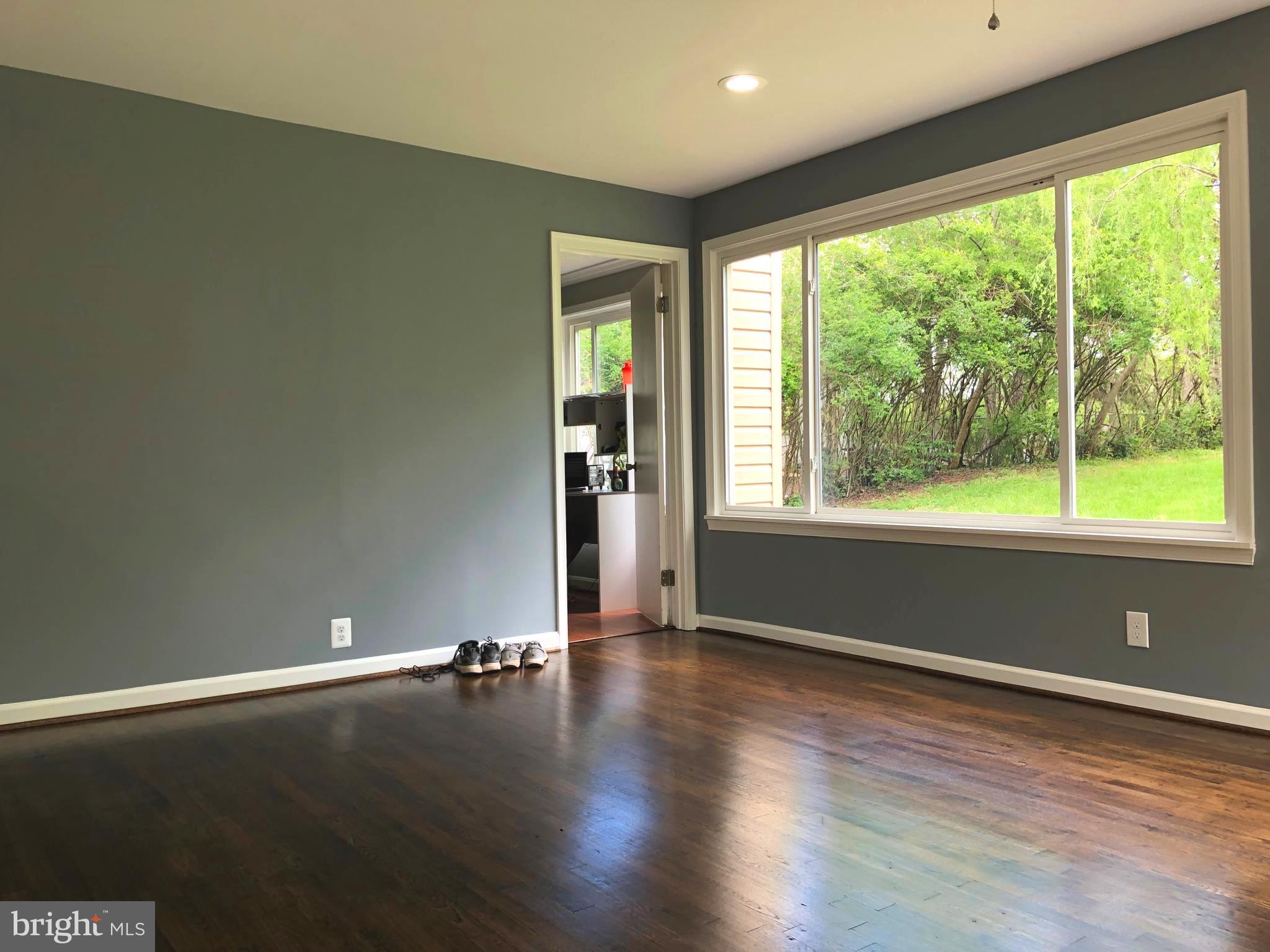 124 Magnolia Road Sterling, VA 20164 - Photo 18 of 55 Gallery Image 18