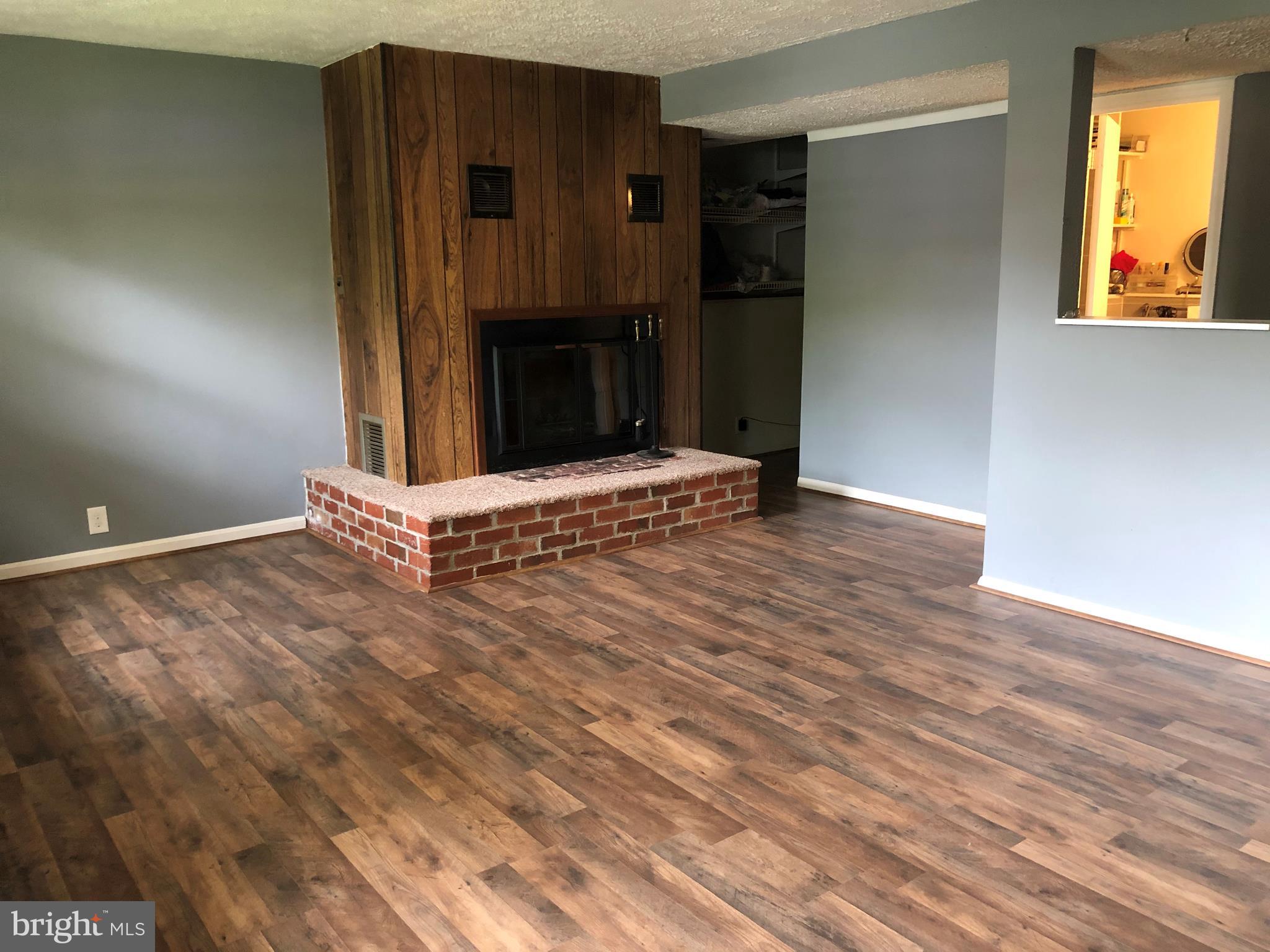 124 Magnolia Road Sterling, VA 20164 - Photo 32 of 55 Gallery Image 32