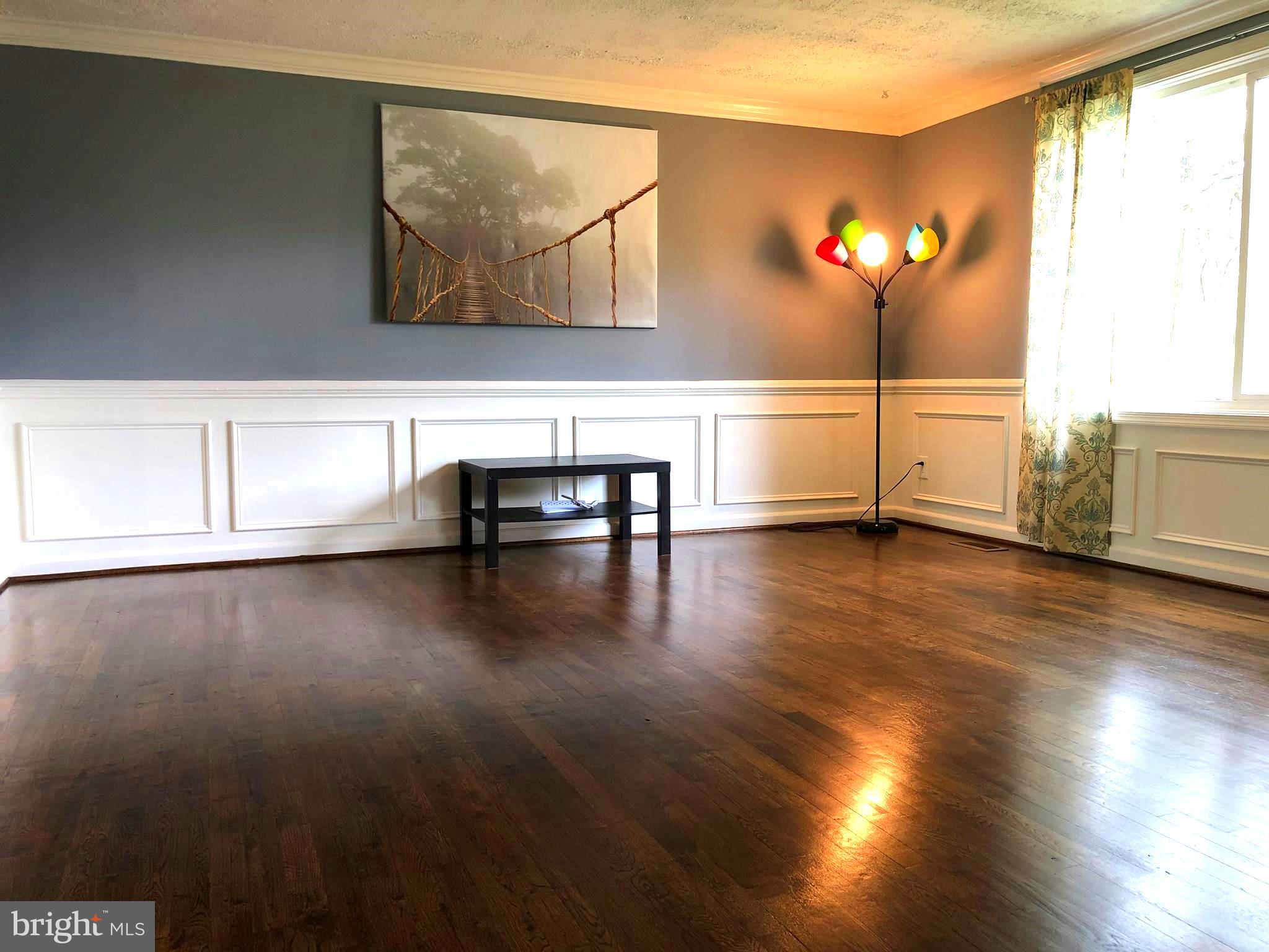 124 Magnolia Road Sterling, VA 20164 - Photo 6 of 55 Gallery Image 6