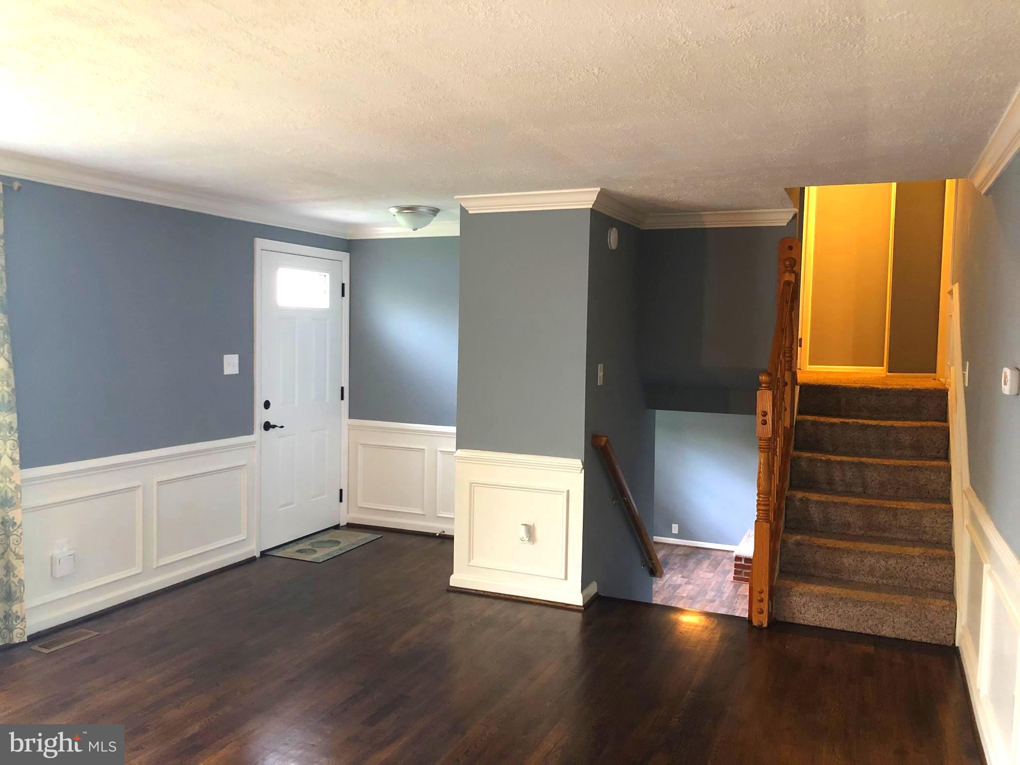 124 Magnolia Road Sterling, VA 20164 - Photo 8 of 55 Gallery Image 8