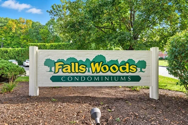 $214,900 | 41 West Summit Street, Unit 55, South Hadley, MA 01075