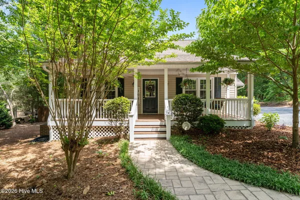 $425,000 | 136 Shadywood Court, Seven Lakes, NC 27376