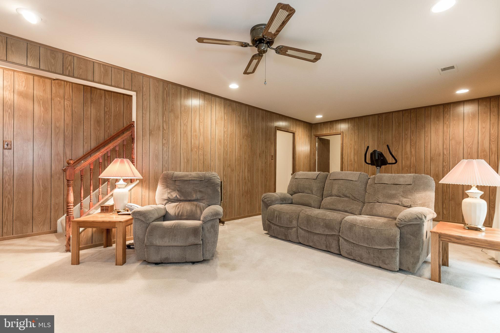 11858 Mohican Road Woodbridge, VA 22192 - Photo 29 of 43