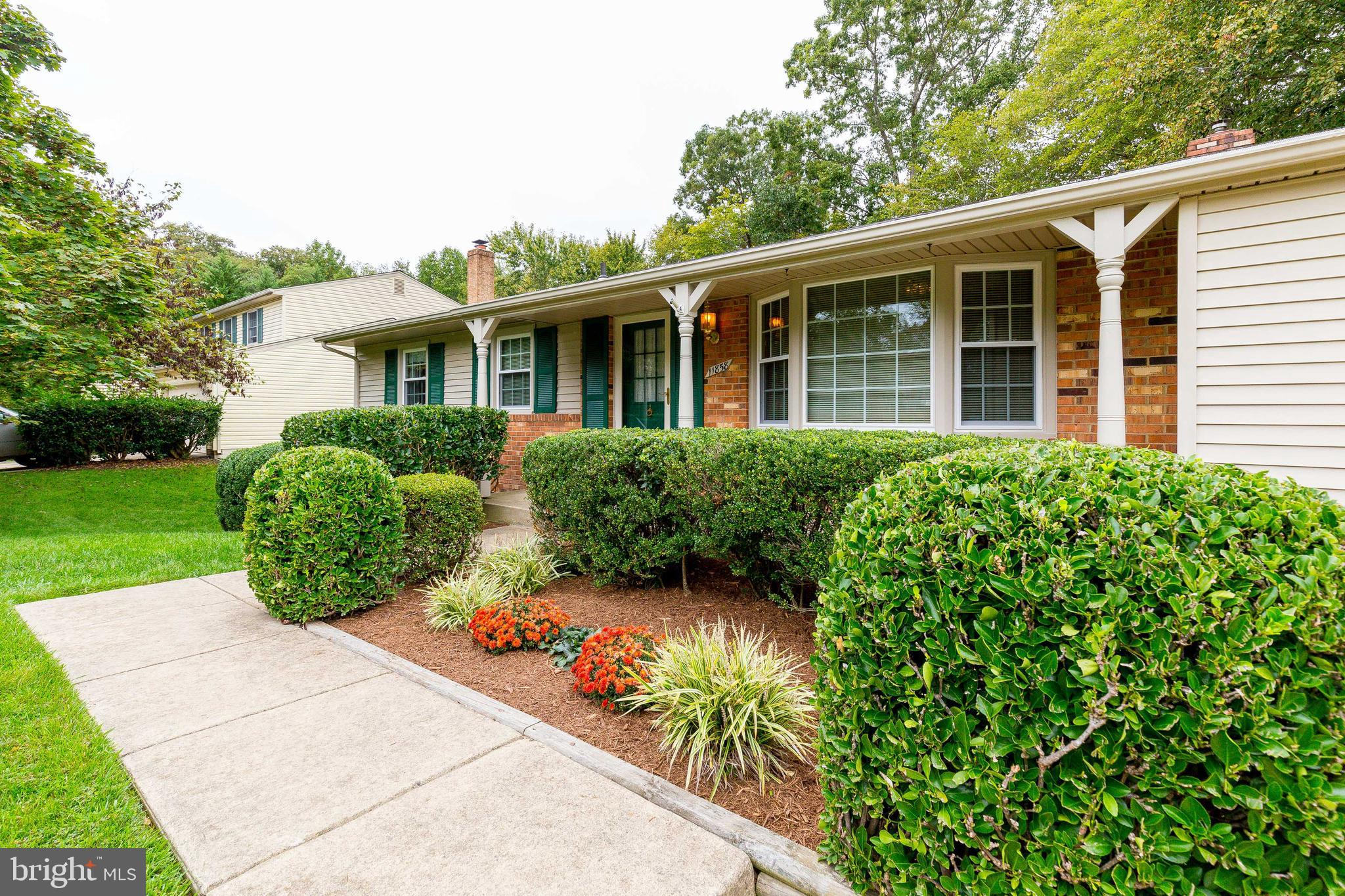 11858 Mohican Road Woodbridge, VA 22192 - Photo 6 of 43