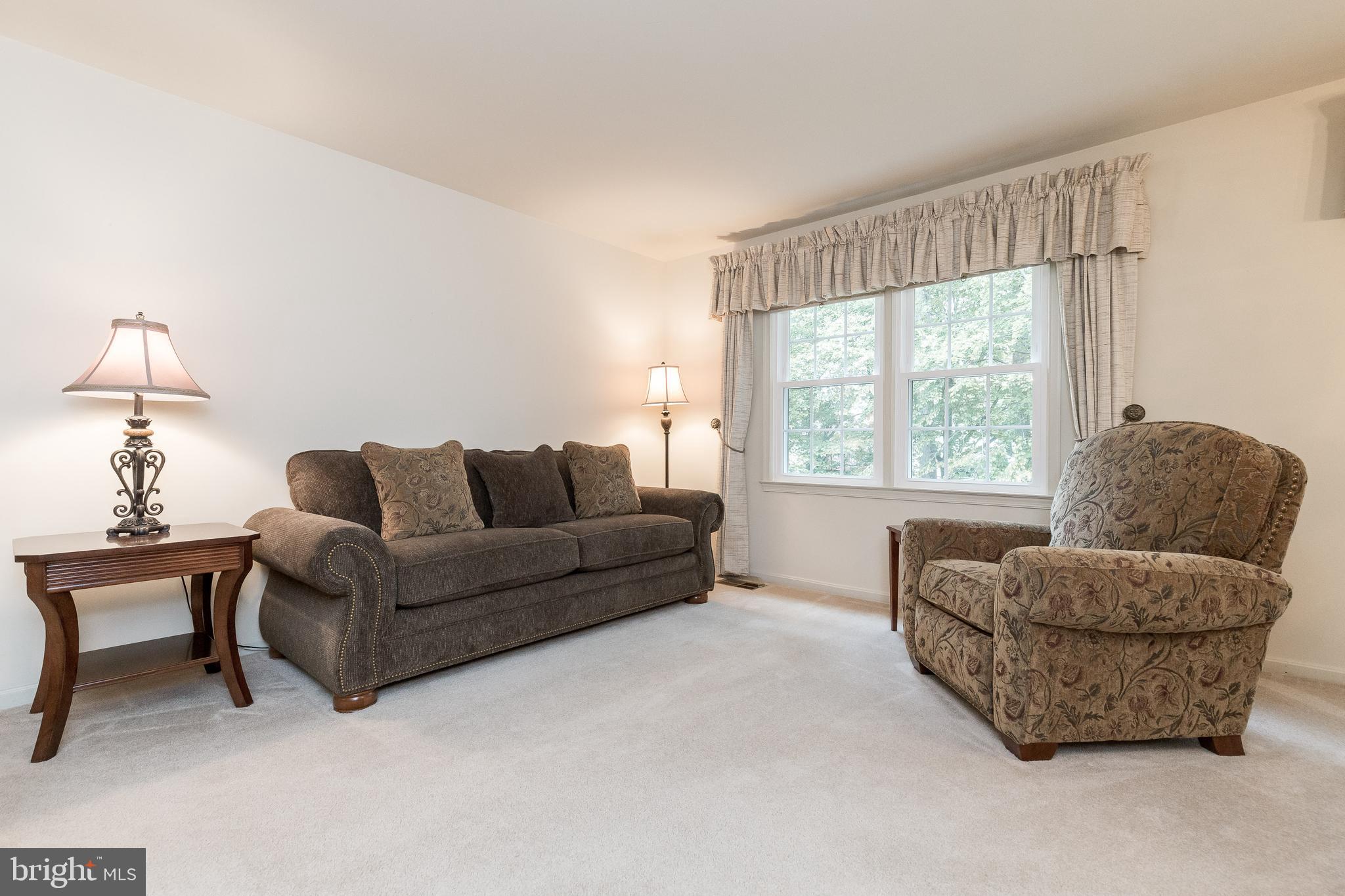 11858 Mohican Road Woodbridge, VA 22192 - Photo 9 of 43