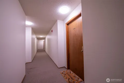$370,000 | 17417 Ashworth Avenue North, Unit 303, Shoreline, WA 98133