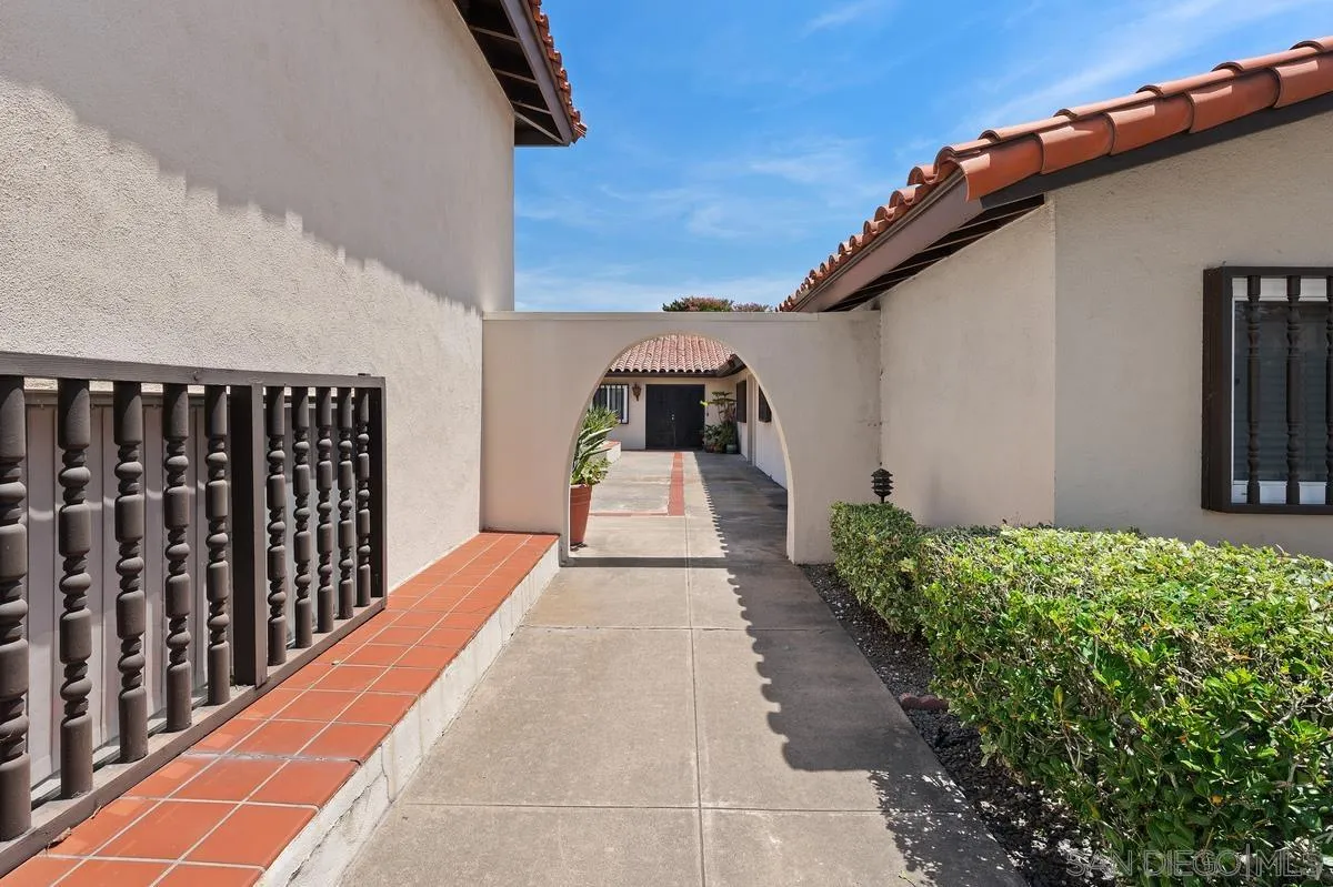 12204 Rancho Bernardo Road, Unit B San Diego, CA 92128 - Photo 26 of 34