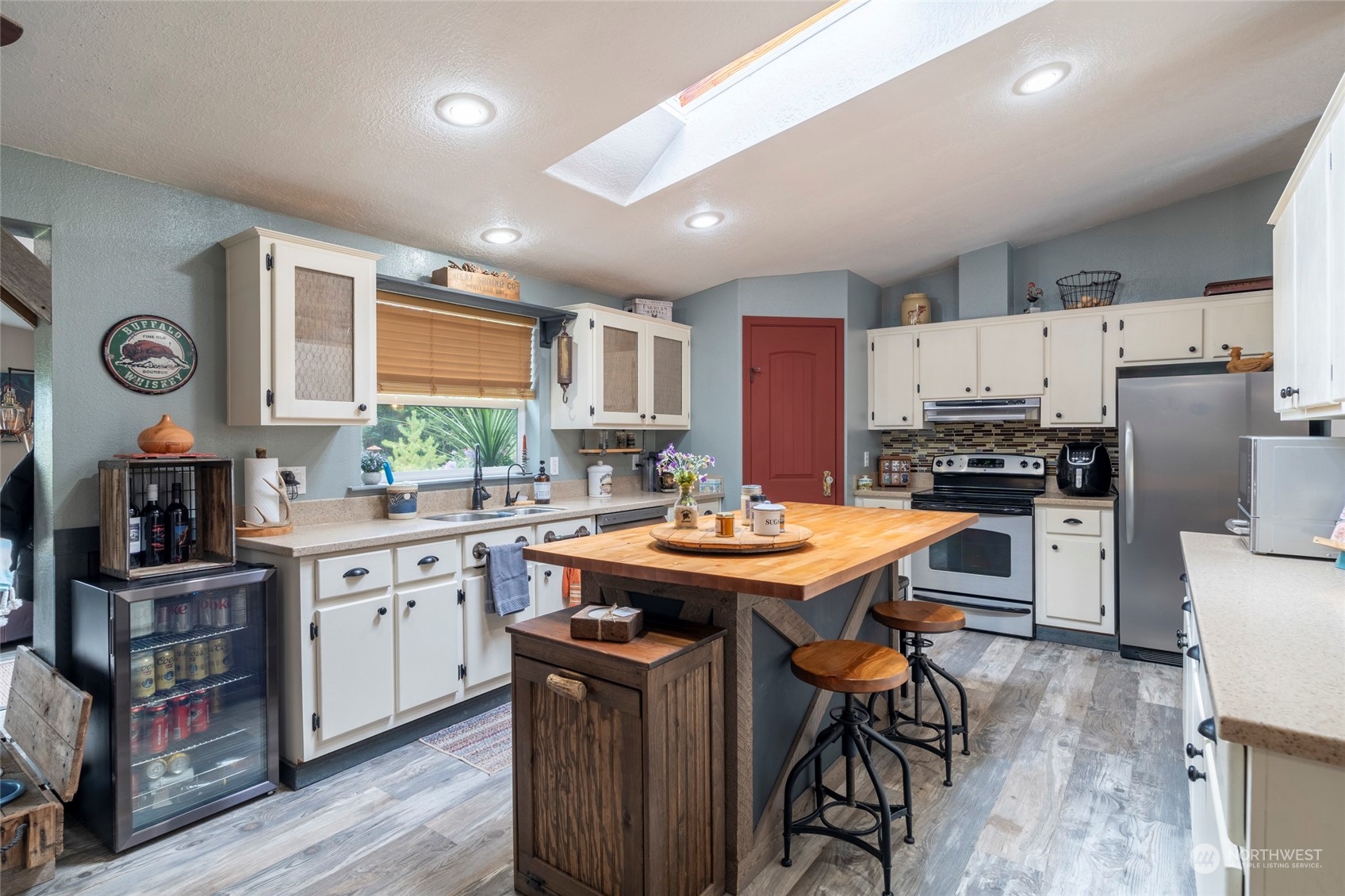 155 Holgate Lane Chehalis, WA 98532 - Photo 8 of 37
