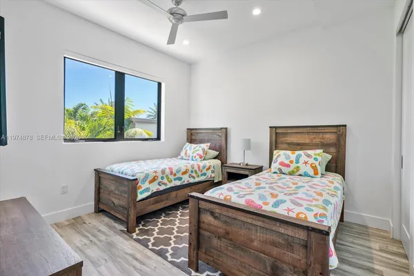 $10,000 | 332 Balboa Street, Hollywood, FL 33019