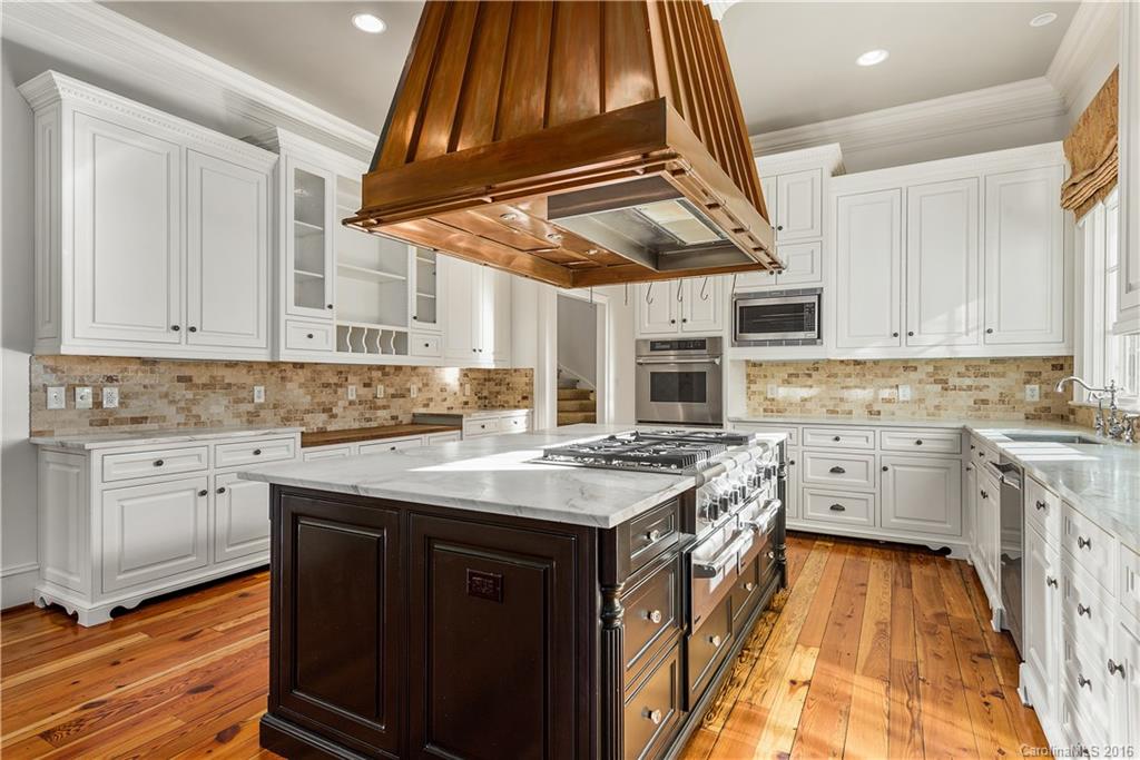 3900 Foxcroft Road Charlotte, NC 28211 - Photo 11 of 21 Gallery Image 11