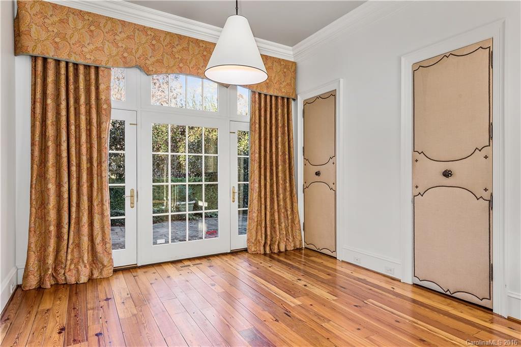 3900 Foxcroft Road Charlotte, NC 28211 - Photo 12 of 21 Gallery Image 12